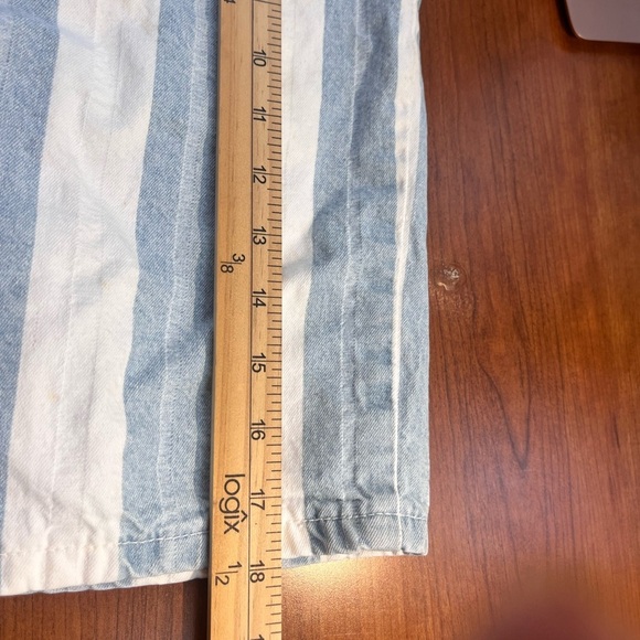 Vintage Womens Levi's 950 Relaxed Fit Blue White Stripd Shorts Sz 9 High Waisted - Picture 14 of 14